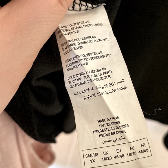 Gorgeous black and white peplum top - Additionelle - Picture 5 of 5